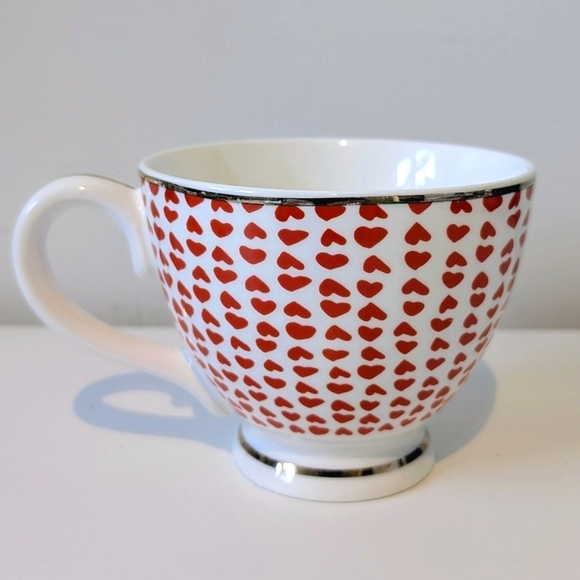 Red Hearts Mug - Picture 3 of 4